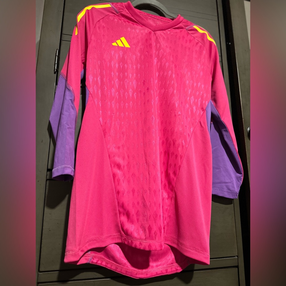 adidas TIRO 23 PROFESSIONAL SOCCER GOALKEEPER GK JERSEY LONG SLEEVE - PINK - L
